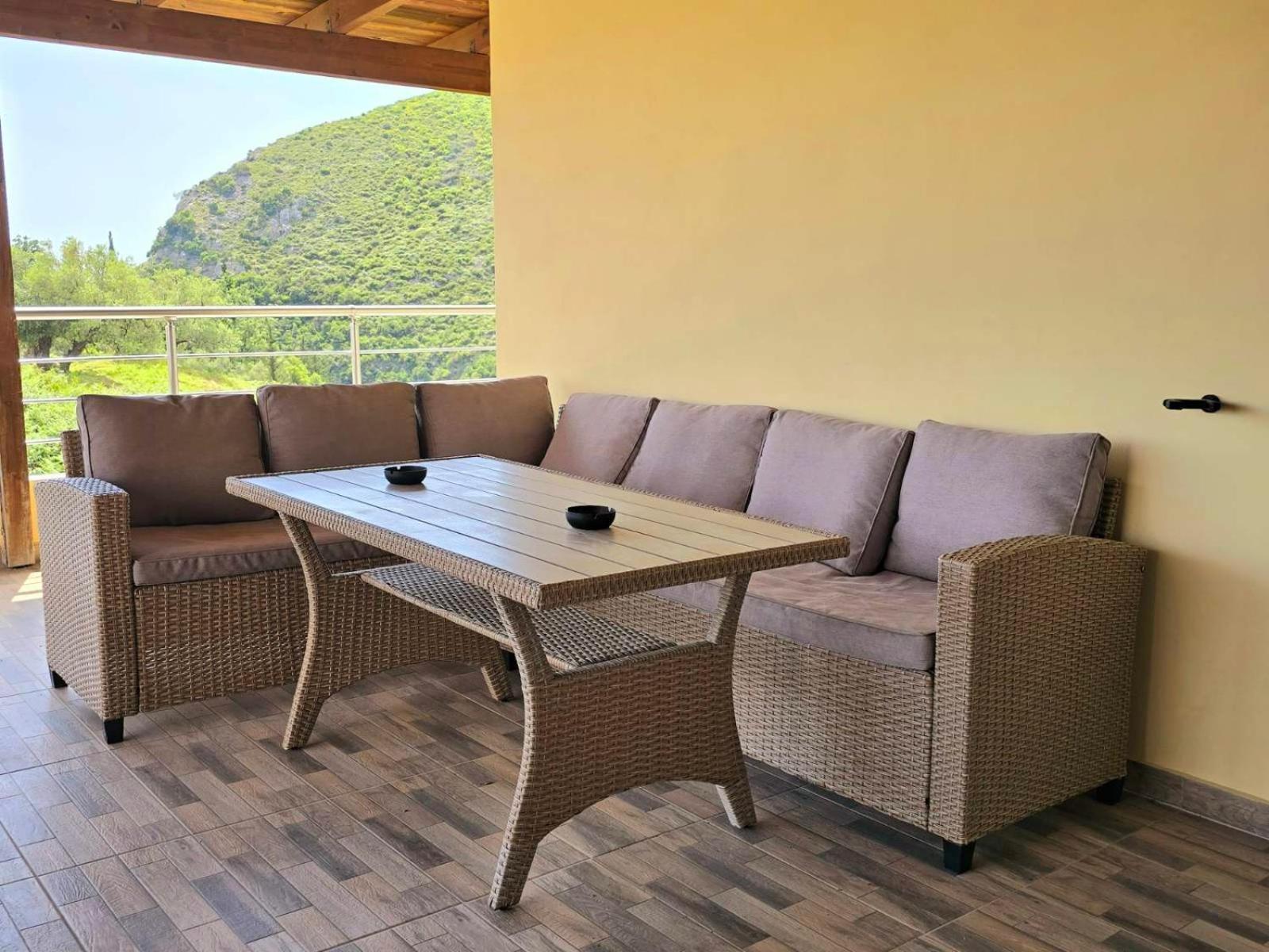Philoxenia Guest House Himarë Dış mekan fotoğraf